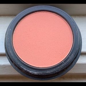 MAC Peachy Keen eyeshadow.